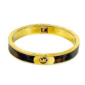 MICHAEL KORS Fulton Tortoise Gold Tone Hinge BANGLE BRACELET "MK" Designer Logo